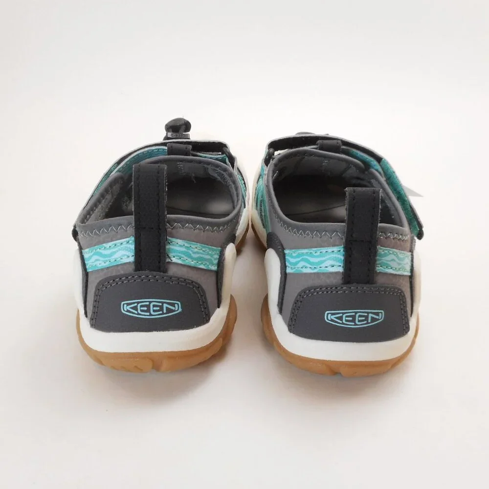 Keen Knotch Creek Youth Big Kids size 3 Sandals Closed Toed Hiking Water Blue